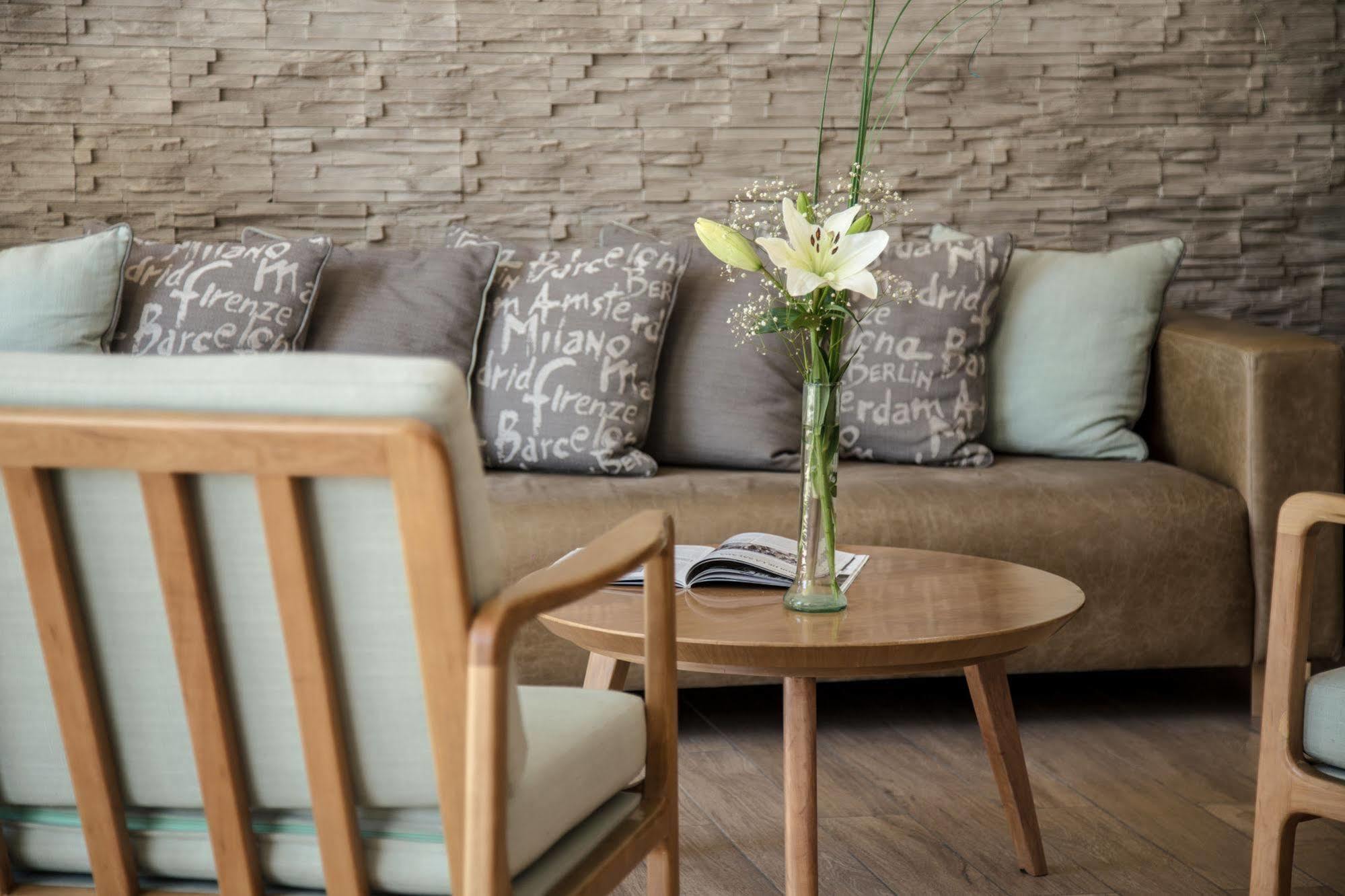 Brizo Neuquen Hotel ภายนอก รูปภาพ